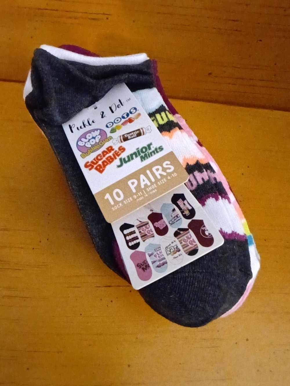 Pickle & Dot Women’s 10-Pack No-Show Socks - Gray with Pink Accent